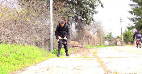 Got 2 Pee invites you to browse their free pics with Ali Bordeaux in golden shower fantasies