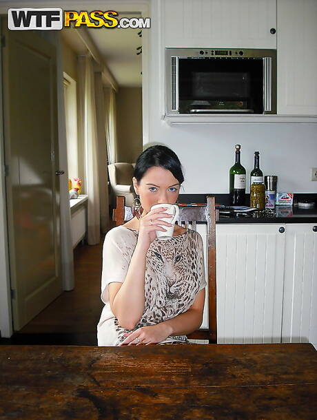 Private Sex Tapes invite you to explore xxx pics with Ella in boy fuck girl action