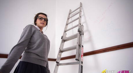 Upskirt Jerk pleased to share with you a free picture gallery with Charlie Rose showing superb body